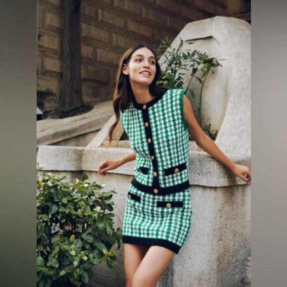 DeFacto Relax Fit Crew Neck Vest with Gold Buttons, Size‎ M - Picture 3 of 15